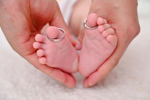 雄安新区防止宝宝呛奶的小妙招
